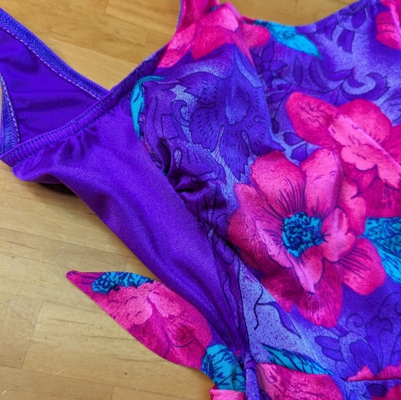 Christina Peplum Hem 80s / 90s Vintage Low Cut Back One Piece Floral Swimsuit - Picture 8 of 10